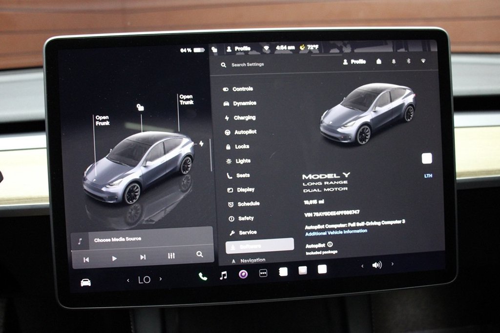 Used 2023 Tesla Model Y Long Range AWD/4WD image 24