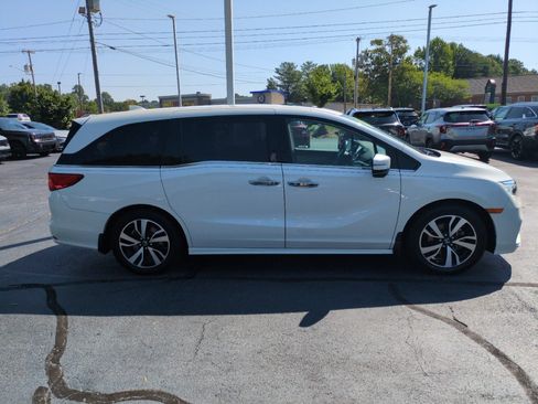 Used 2019 Honda Odyssey Elite image 8
