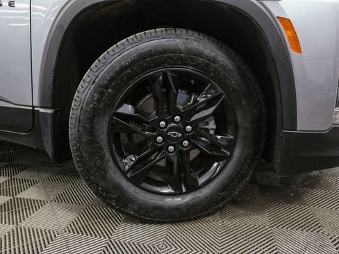 Used 2023 Chevrolet Traverse LT w/ Midnight/Sport Edition AWD/4WD image 15