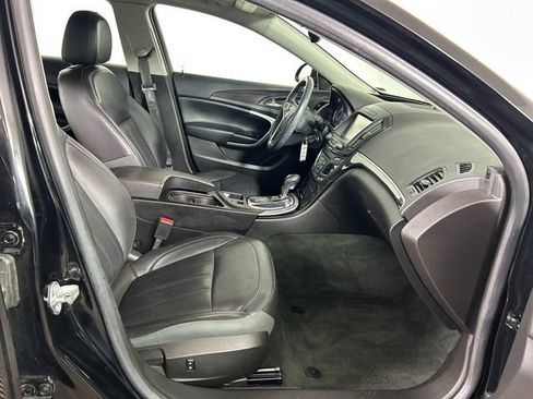 Used 2015 Buick Regal image 29