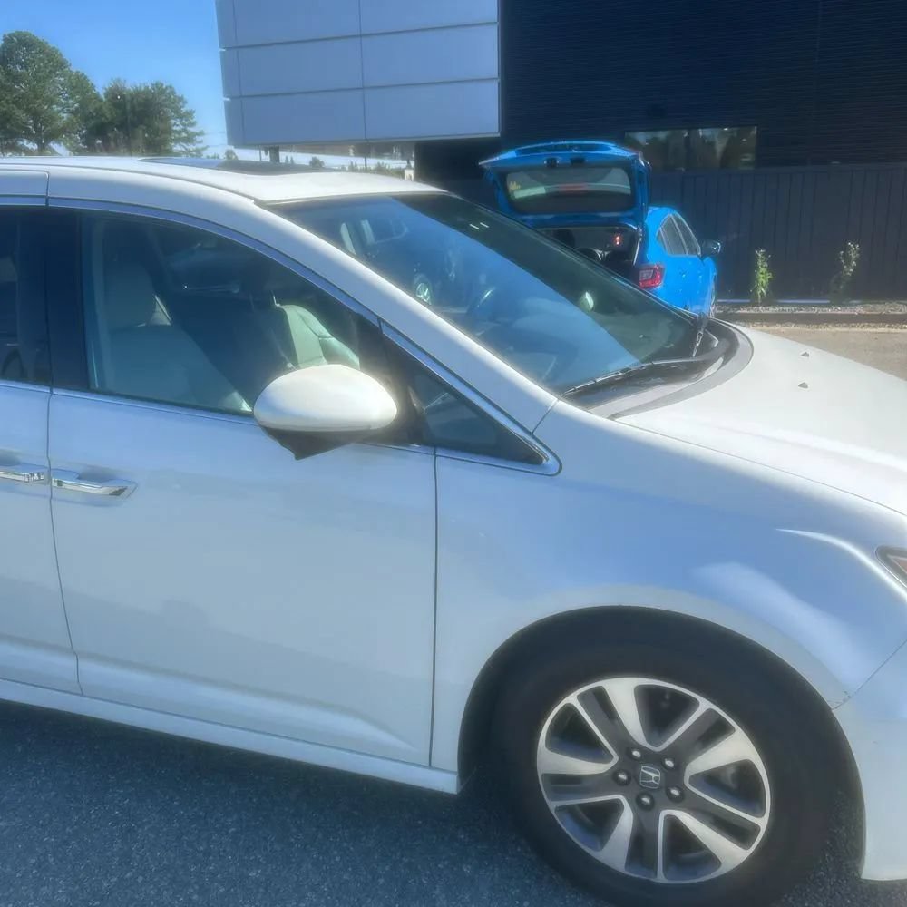 Used 2014 Honda Odyssey Touring image 11