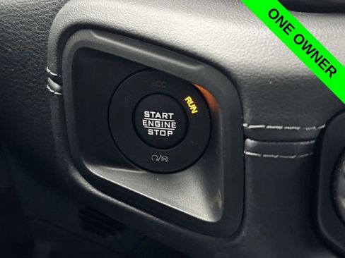 Used 2025 Jeep Gladiator High Tide image 16