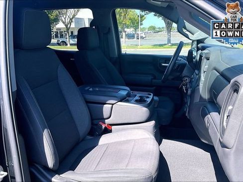 Used 2022 Chevrolet Silverado 1500 Custom w/ LPO, Blackout Package RWD image 7