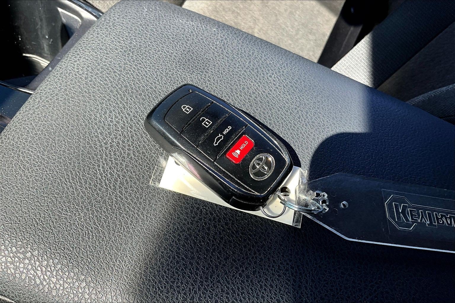 Used 2025 Toyota Camry LE FWD image 30
