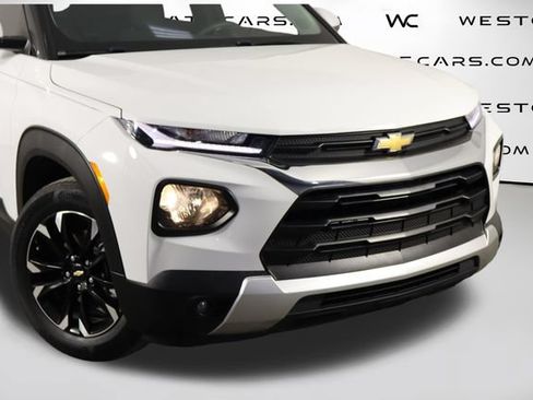 Used 2022 Chevrolet TrailBlazer LT FWD image 45