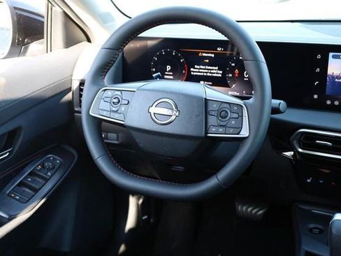 New 2026 Nissan Sentra SR FWD image 24