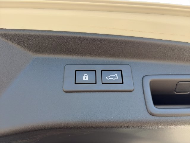 Certified 2026 Subaru Outback Premium w/ Premium/Limited Package AWD/4WD image 22