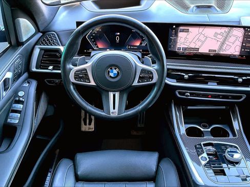 Used 2023 BMW X7 M60i w/ Executive Package image 5