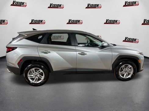 Used 2026 Hyundai Tucson SE AWD/4WD image 4