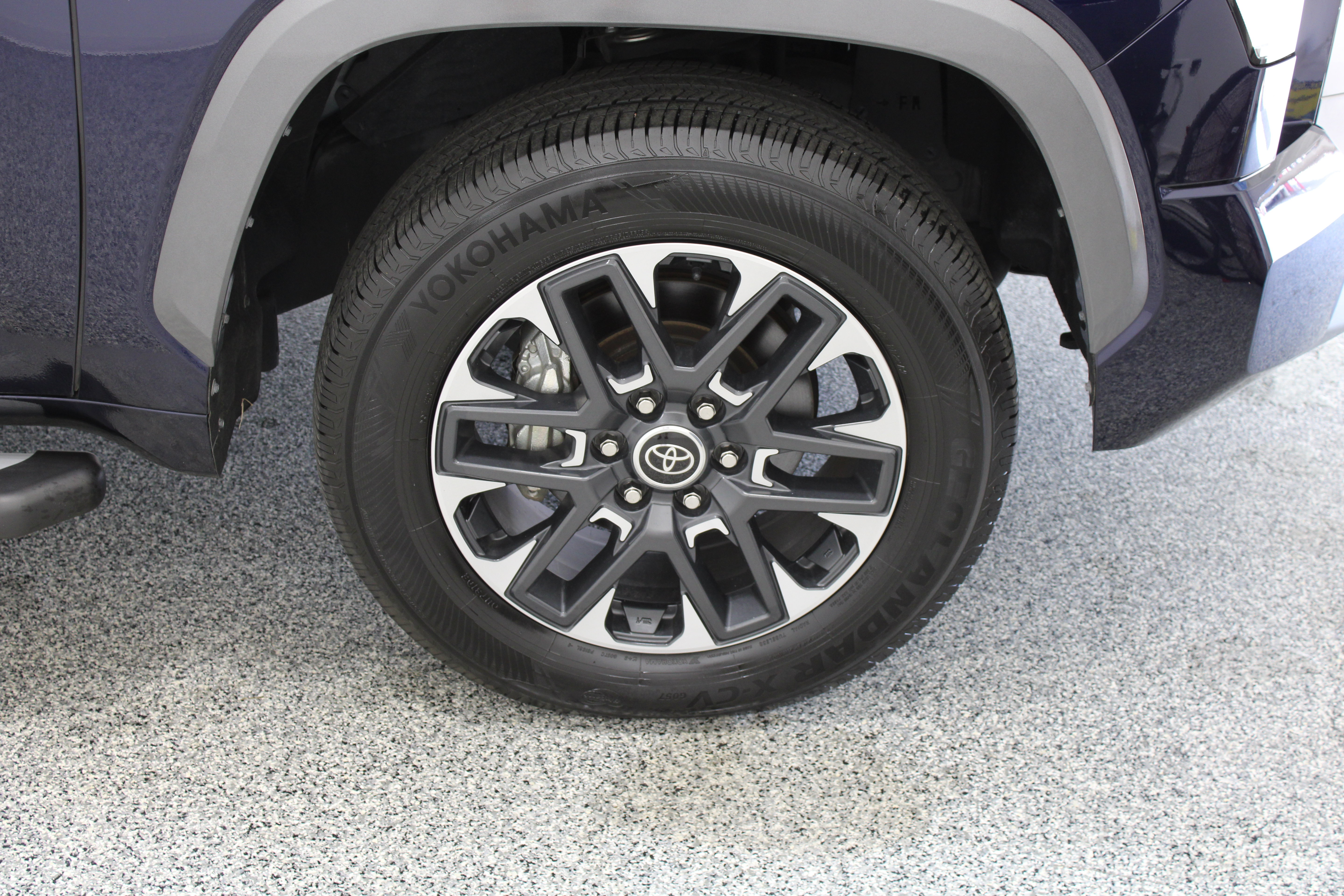 Used 2023 Toyota Tundra Limited RWD image 5