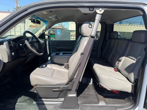 Used 2008 GMC Sierra 2500 W/T RWD image 17