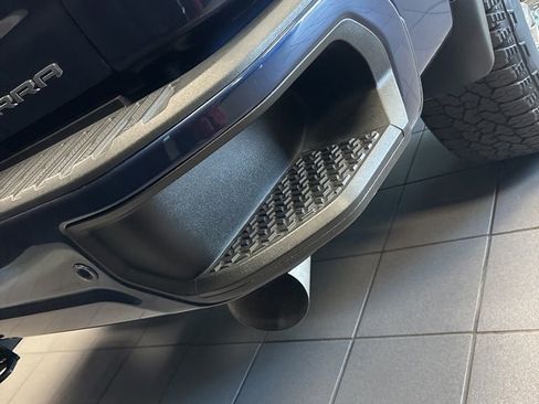 Used 2022 GMC Sierra 2500 Denali w/ Denali Ultimate Package AWD/4WD image 5