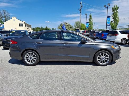 Certified 2017 Ford Fusion SE FWD image 15