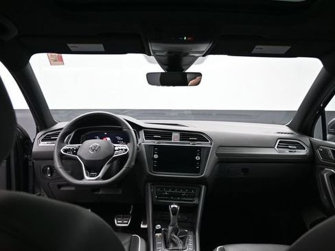 Used 2023 Volkswagen Tiguan SEL R-Line AWD/4WD image 30