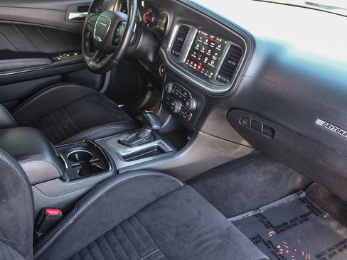 Used 2020 Dodge Charger Scat Pack w/ Daytona Edition Group image 17