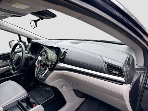 Used 2018 Honda Odyssey EX image 29