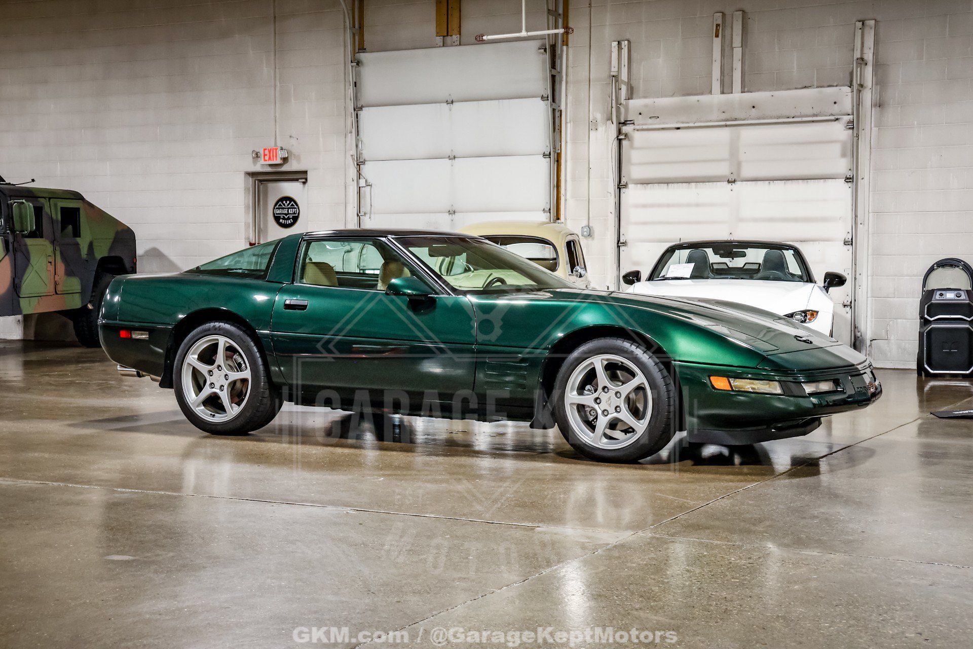 Used 1994 Chevrolet Corvette Coupe RWD image 11