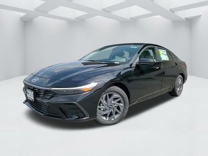 New 2025 Hyundai Elantra Blue