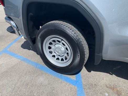 Used 2025 GMC Sierra 1500 Pro w/ Pro Value Package image 5