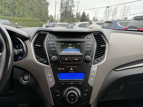 Used 2014 Hyundai Santa Fe Limited image 22