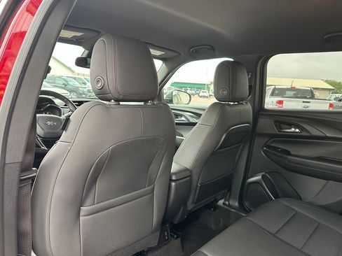 Used 2023 Chevrolet TrailBlazer RS w/ Convenience Package FWD image 22
