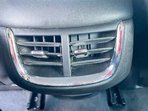 Used 2024 Chevrolet Malibu LT FWD image 24