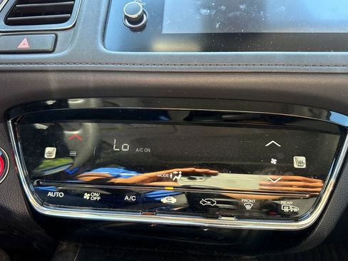 Used 2021 Honda HR-V EX image 23