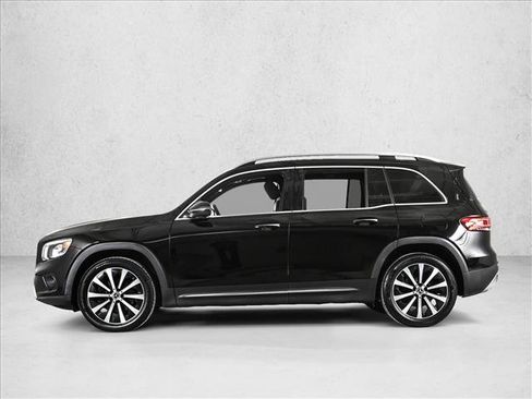 Certified 2023 Mercedes-Benz GLB 250 4MATIC image 9