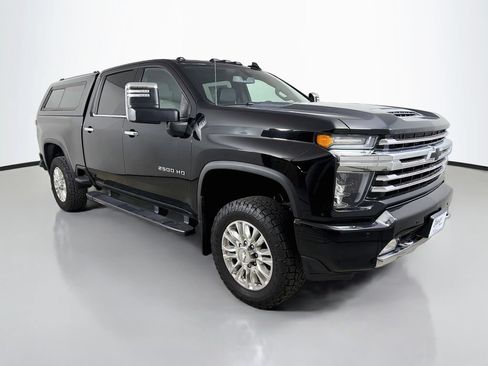 Used 2020 Chevrolet Silverado 2500 High Country AWD/4WD image 4