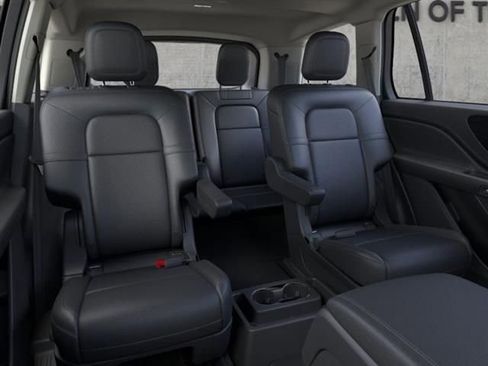 New 2026 Lincoln Aviator AWD image 11
