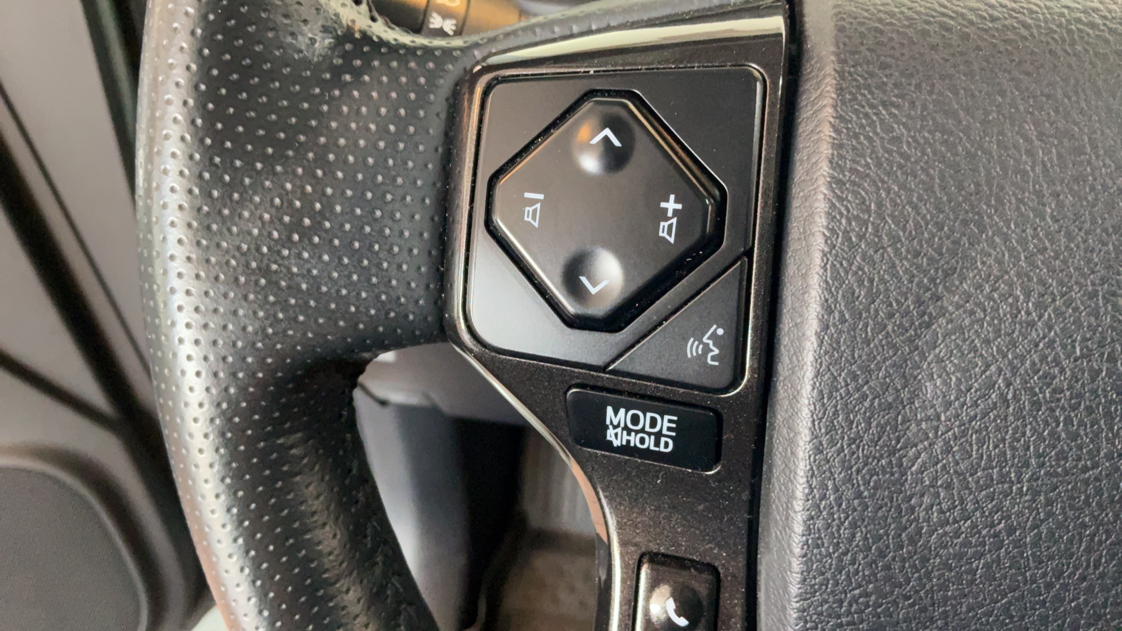 Used 2023 Toyota 4Runner TRD Off-Road Premium w/ Moonroof Package AWD/4WD image 13