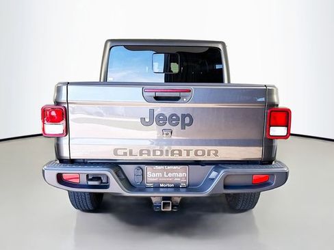 Used 2024 Jeep Gladiator Sport AWD/4WD image 6