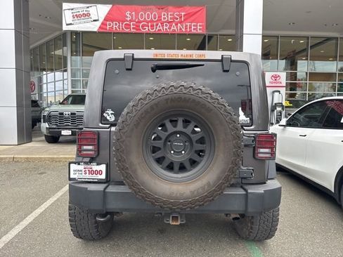 Used 2014 Jeep Wrangler Unlimited Rubicon w/ Connectivity Group image 7