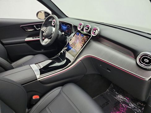 Used 2026 Mercedes-Benz GLC 300 image 25