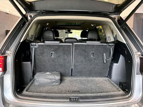 Used 2022 Volkswagen Atlas SEL Premium image 26