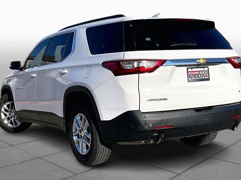 Used 2020 Chevrolet Traverse LT image 11