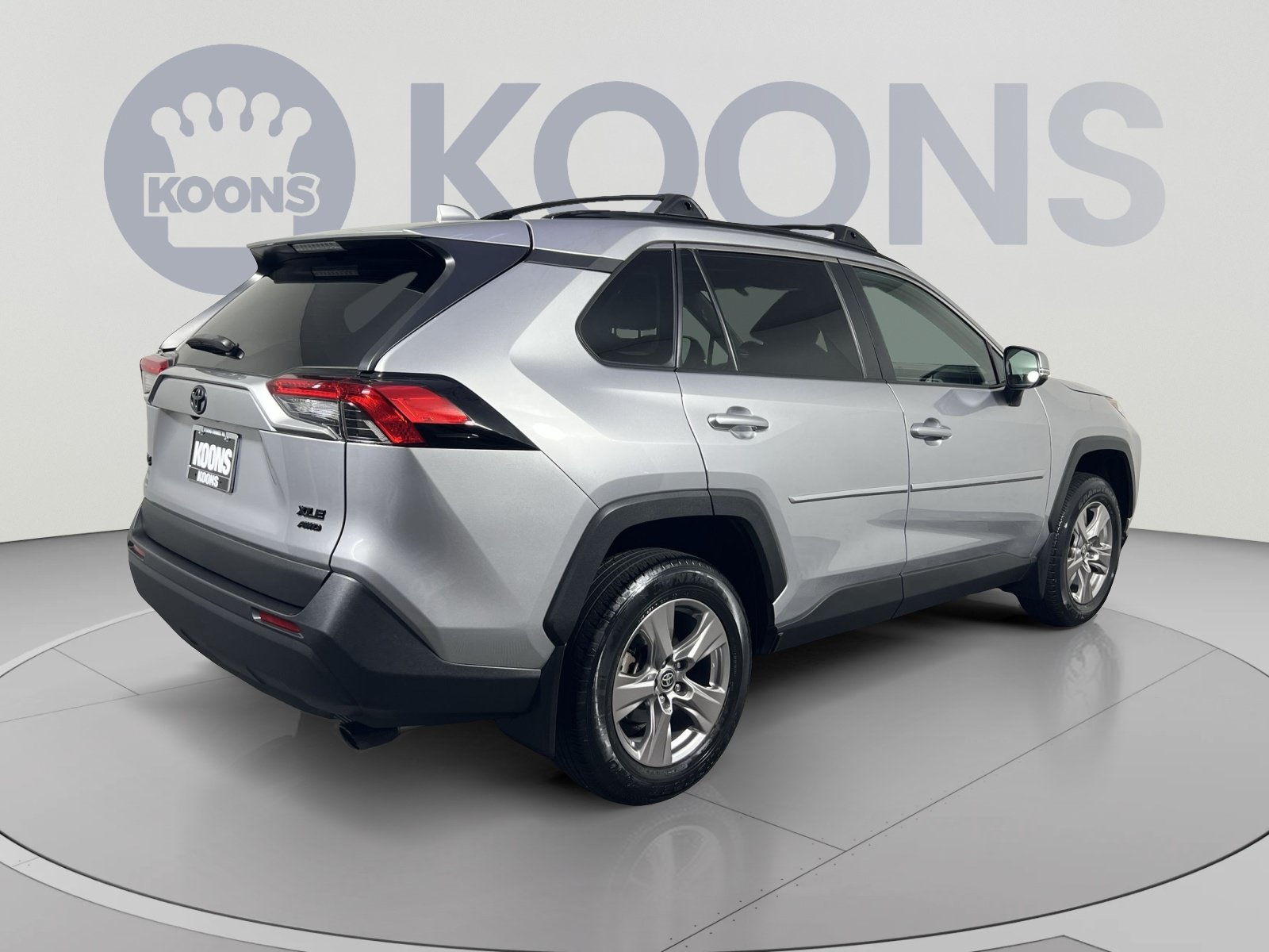 Used 2023 Toyota RAV4 XLE w/ Convenience Package AWD/4WD image 7