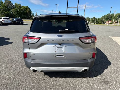 Used 2022 Ford Escape SE w/ Convenience Package FWD image 7