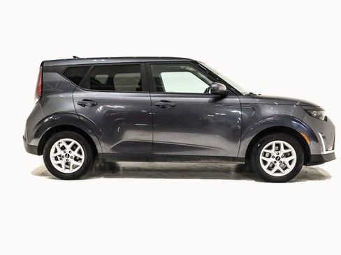 Used 2023 Kia Soul LX w/ Option Group 015 image 4