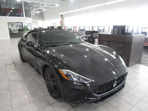 Used 2018 Maserati GranTurismo Sport image 2