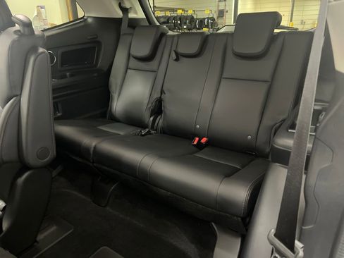 Certified 2025 Subaru Ascent Bronze Edition w/ Popular Package #2 image 30