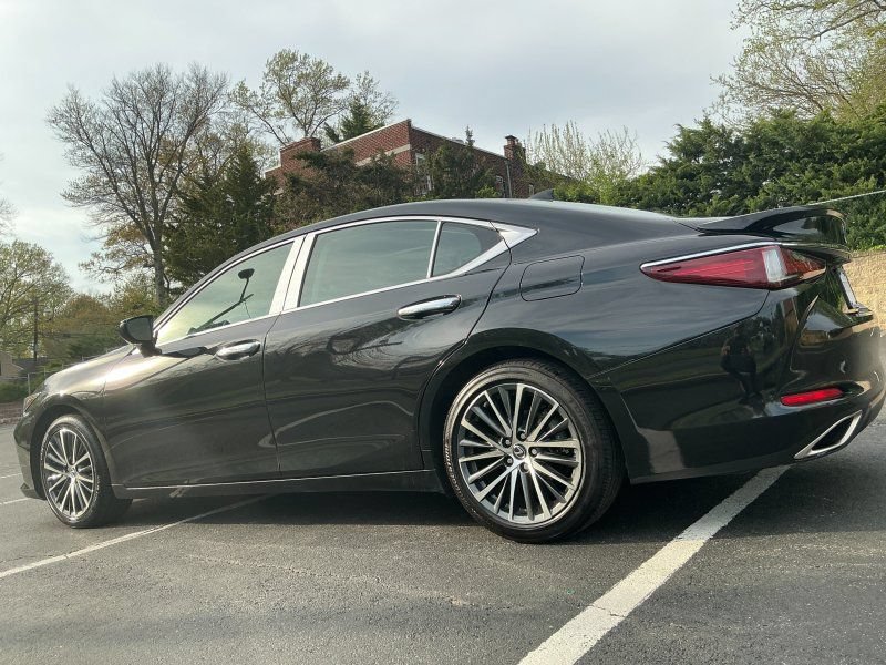 Used 2022 Lexus ES 350 w/ Premium Package FWD image 7
