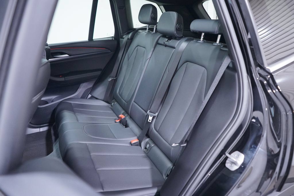 Used 2024 BMW X3 sDrive30i w/ Premium Package RWD image 10