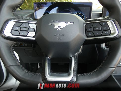 Used 2024 Ford Mustang Convertible RWD image 53