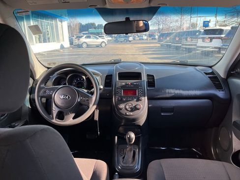 Used 2013 Kia Soul image 36