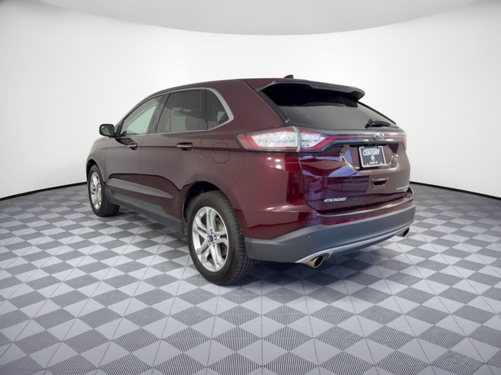 Used 2018 Ford Edge Titanium FWD image 3