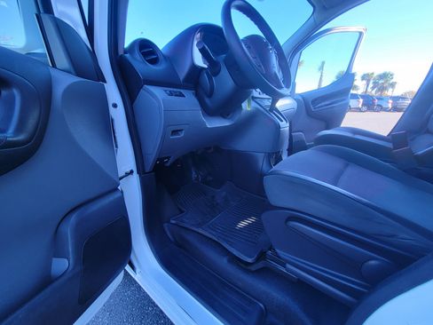 Used 2020 Nissan NV200 SV image 20