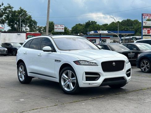 Used 2019 Jaguar F-PACE R-Sport AWD/4WD image 3