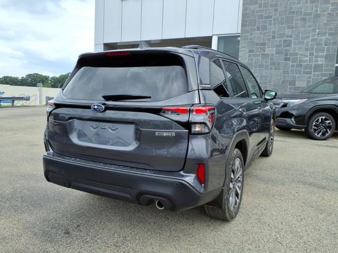 New 2026 Subaru Forester Touring AWD/4WD image 4
