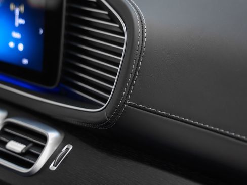 Used 2025 Mercedes-Benz GLE 63 AMG S image 34